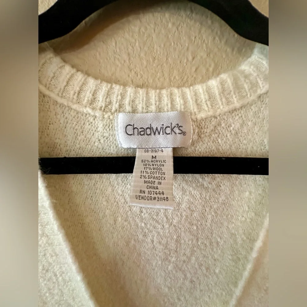 Chadwick’s Women’s  Cream/Ivory Cropped Cardigan “Beautiful Sleeves” Size Medium - Picture 3 of 8